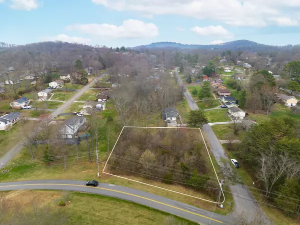 Morristown, TN 37814,1990& 1996 Bluebird Circle