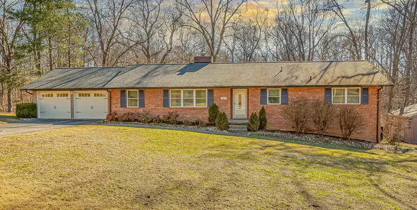 1217 Sarasota DR, Jefferson City, TN 37760