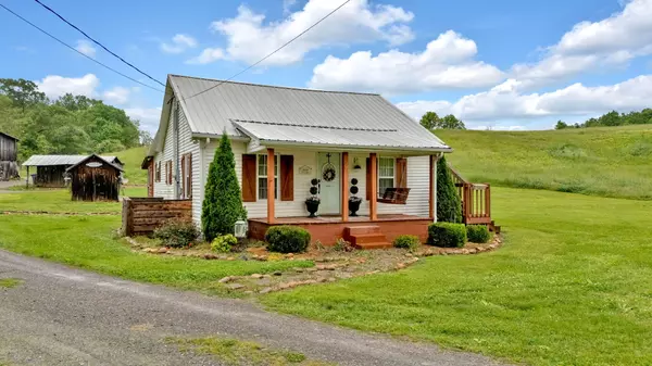 200 Don Owens LN, Rutledge, TN 37861