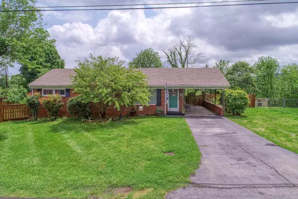 2180 Outer DR, Morristown, TN 37814