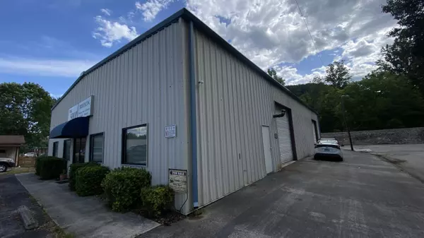 Rocky Top, TN 37769,106 Second ST