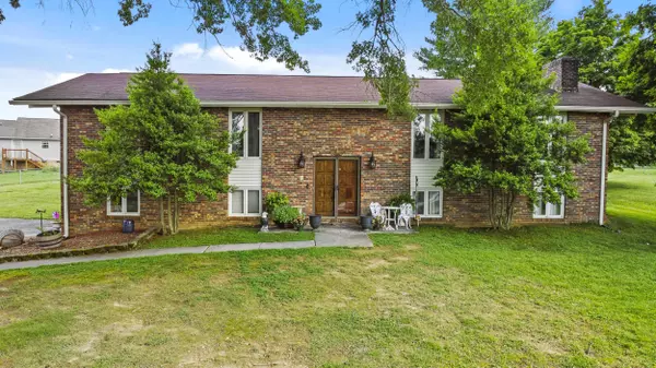 3021 Christopher DR, White Pine, TN 37890