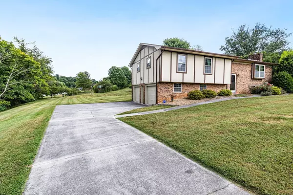 Morristown, TN 37814,2110 Seven Oaks DR