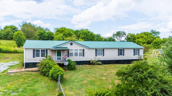 1866 Old Newport HWY, Greeneville, TN 37743