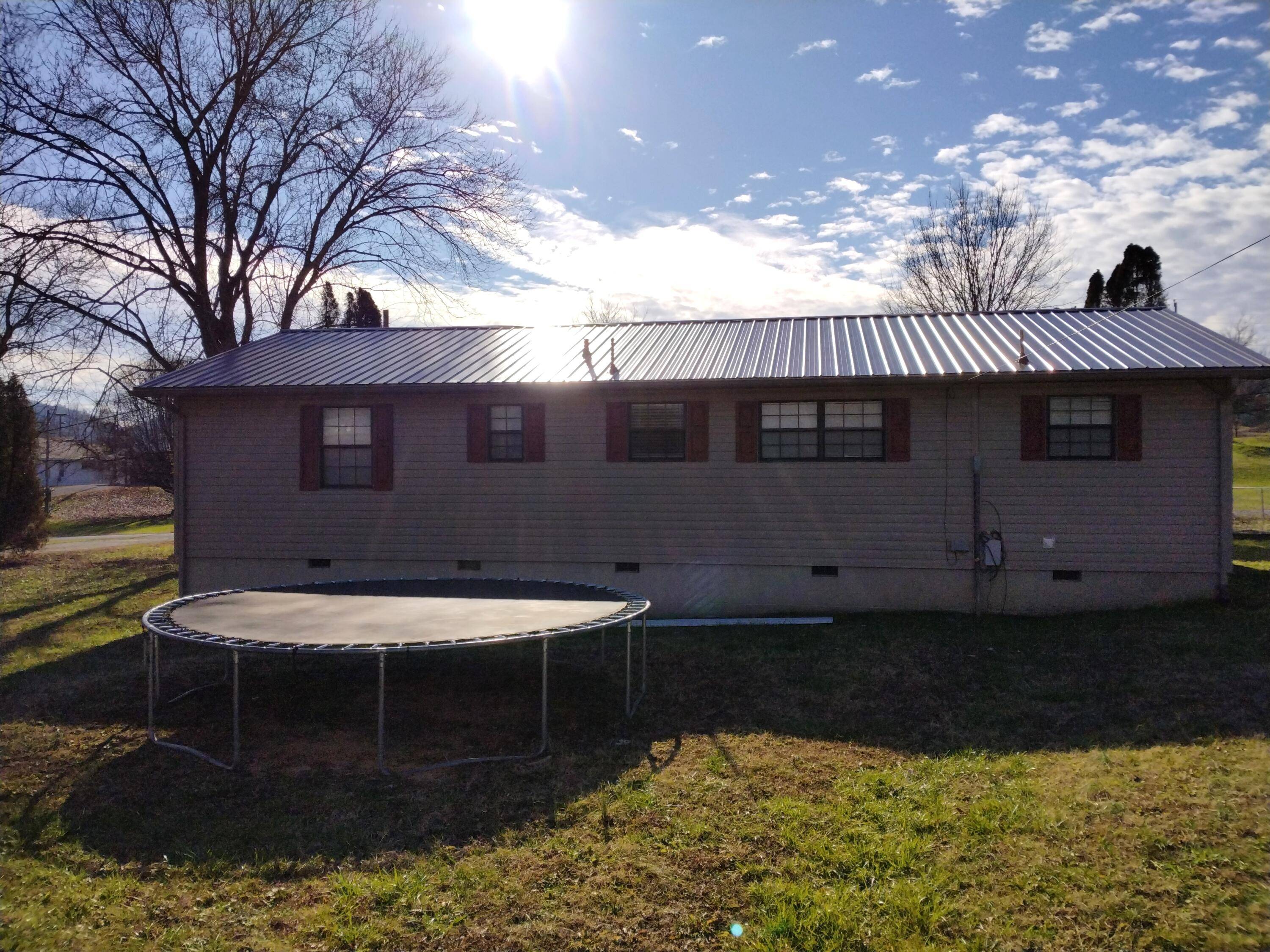 Sneedville, TN 37869,196 Jarvis St ST