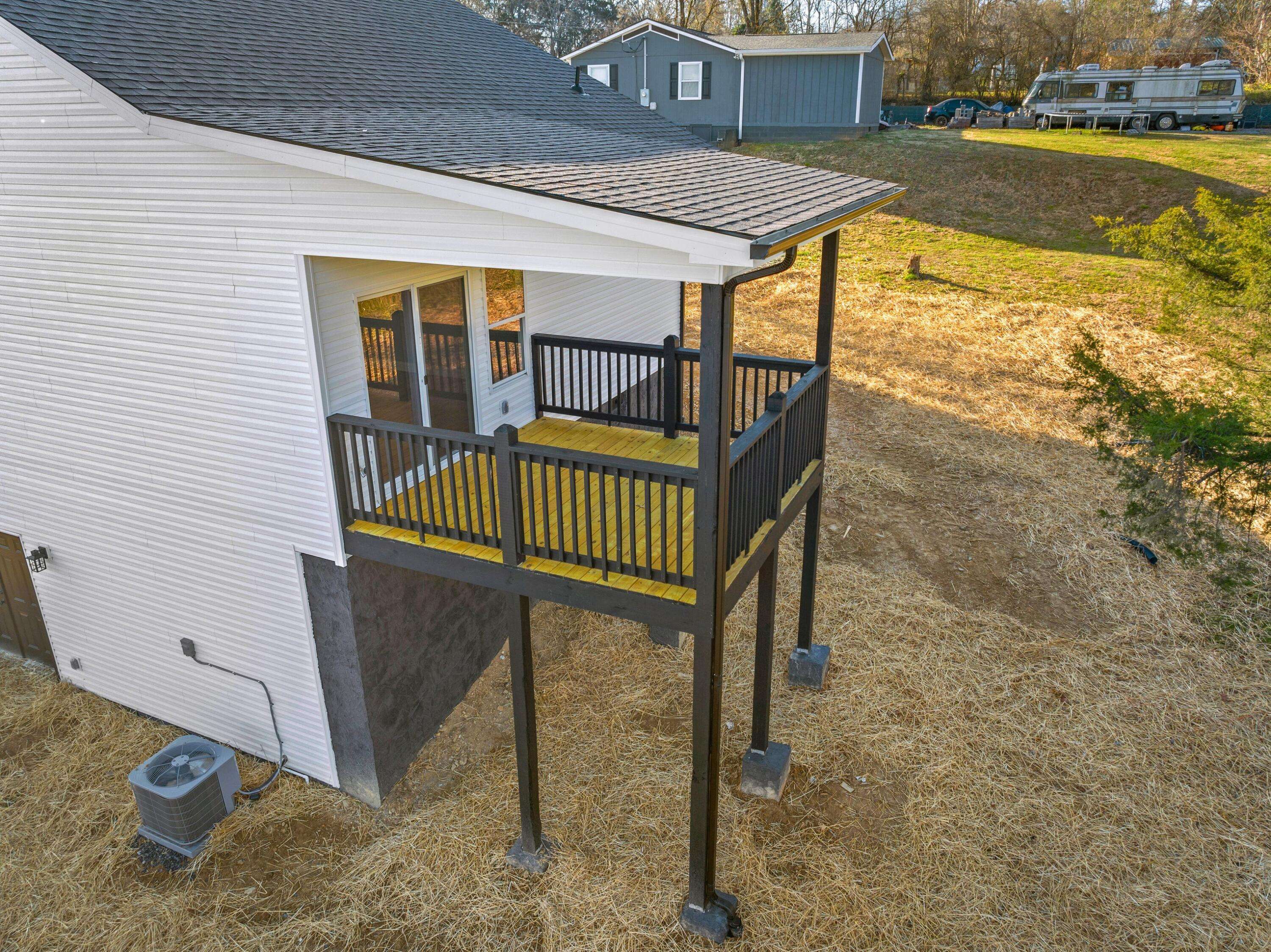 Sevierville, TN 37876,2319 Island BLVD