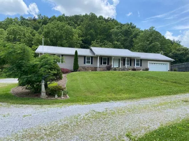 Sneedville, TN 37869,4343 TAZEWELL HWY HWY