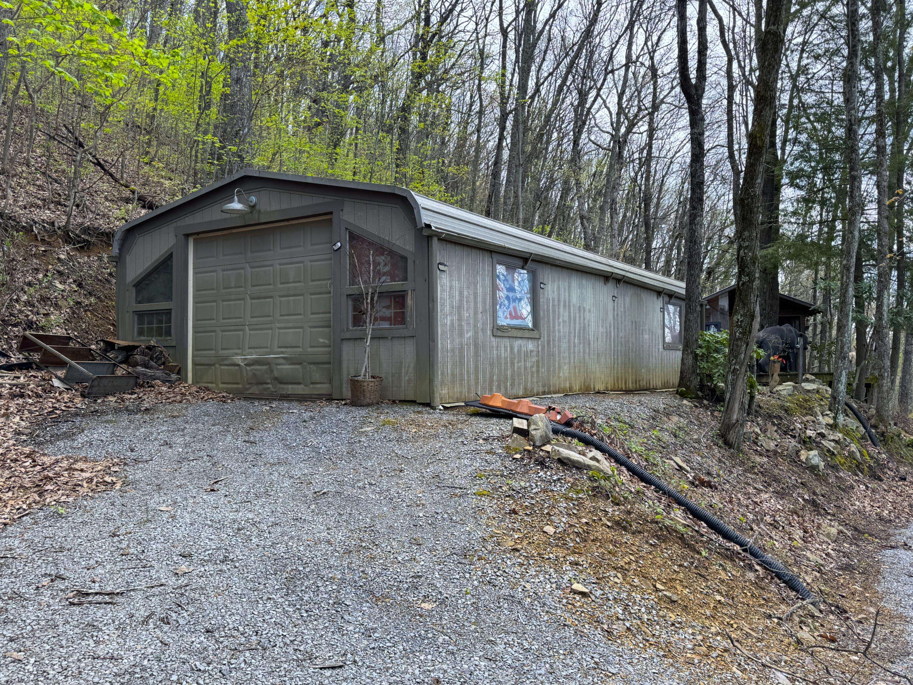 Sevierville, TN 37876,2939 Dupont Springs RD