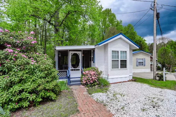 Cosby, TN 37722,5355 East Parkway Lot 56