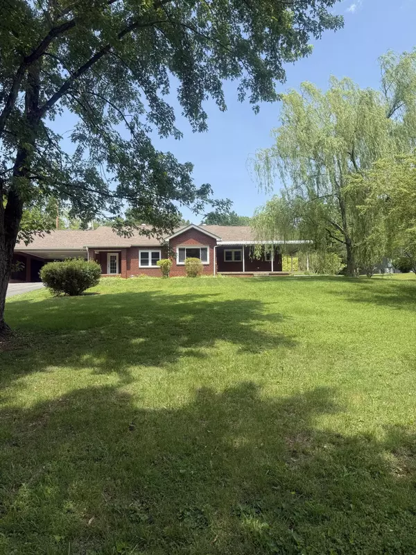 Newport, TN 37821,240 Clifton Heights RD