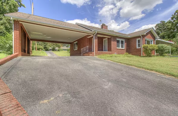 Newport, TN 37821,240 Clifton Heights RD