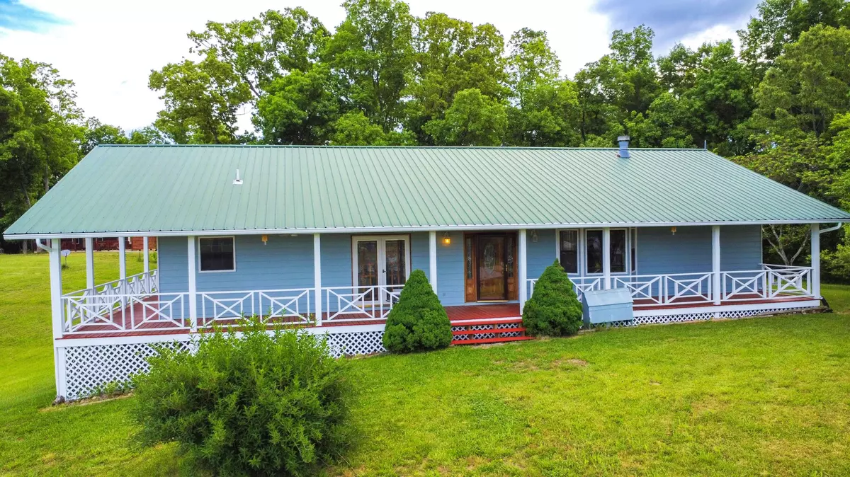 Dandridge, TN 37725,2131 Ted Moore RD