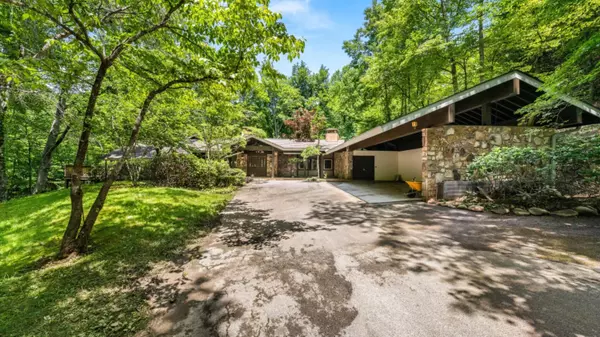 Gatlinburg, TN 37738,1115 Old Cartertown Rd,