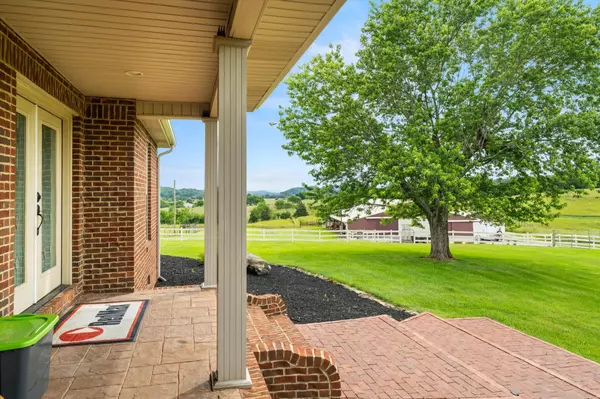 Jefferson City, TN 37760,727 Dumplin Valley RD