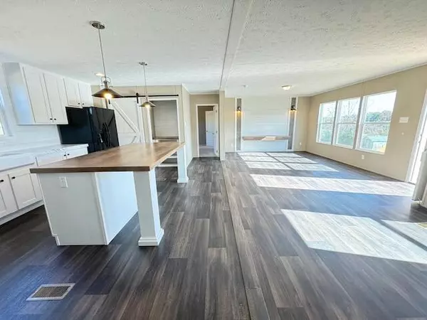 Chuckey, TN 37641,7615 Snapps Ferry RD