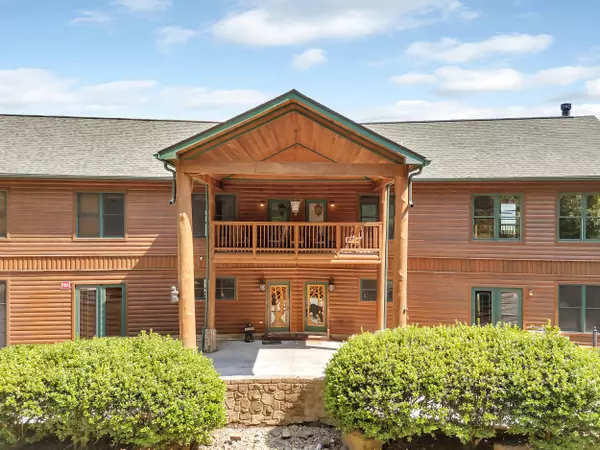 Gatlinburg, TN 37738,365 Smoky View RD