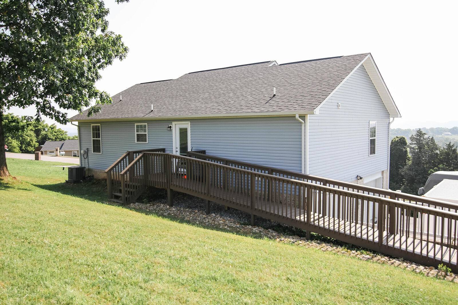 Jefferson City, TN 37760,1255 Jessica LOOP