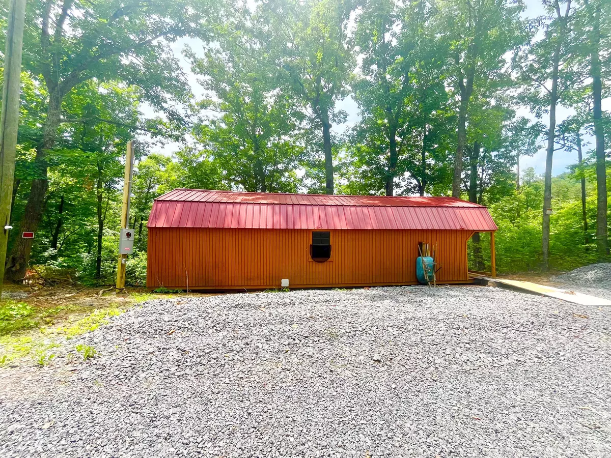 Sevierville, TN 37876,1242 Sourwood Honey Dr DR