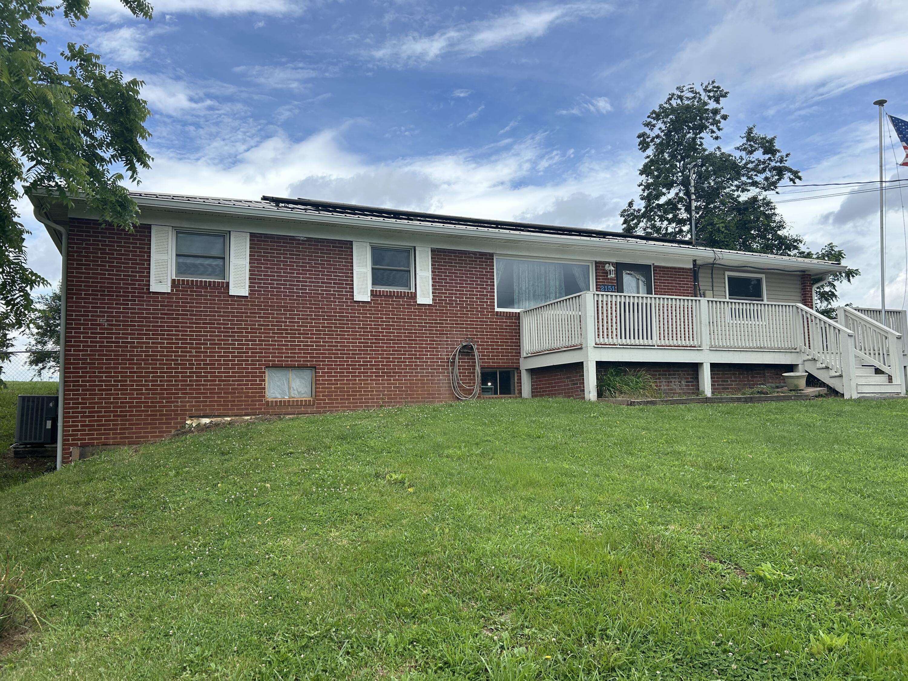 2151 Thomas DR, Morristown, TN 37814