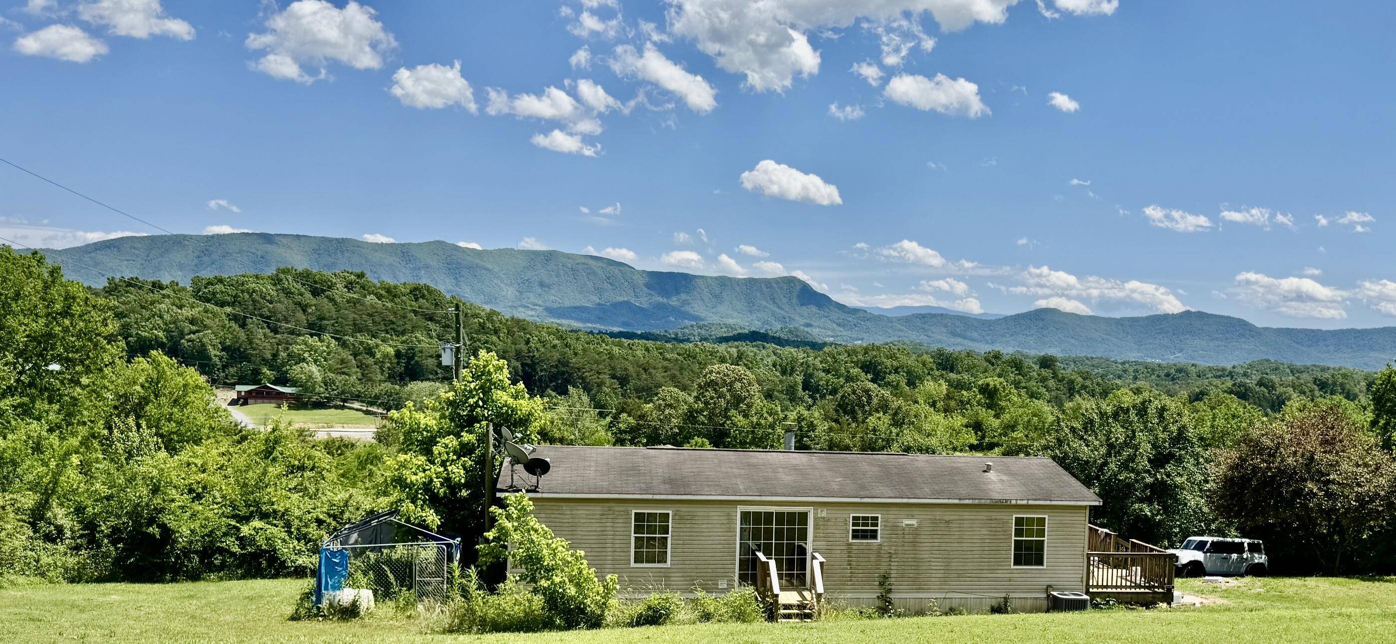 Dandridge, TN 37725,320 Hance WAY