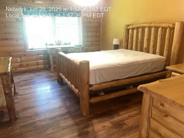 Sevierville, TN 37876,414 SWAYING PINES DR