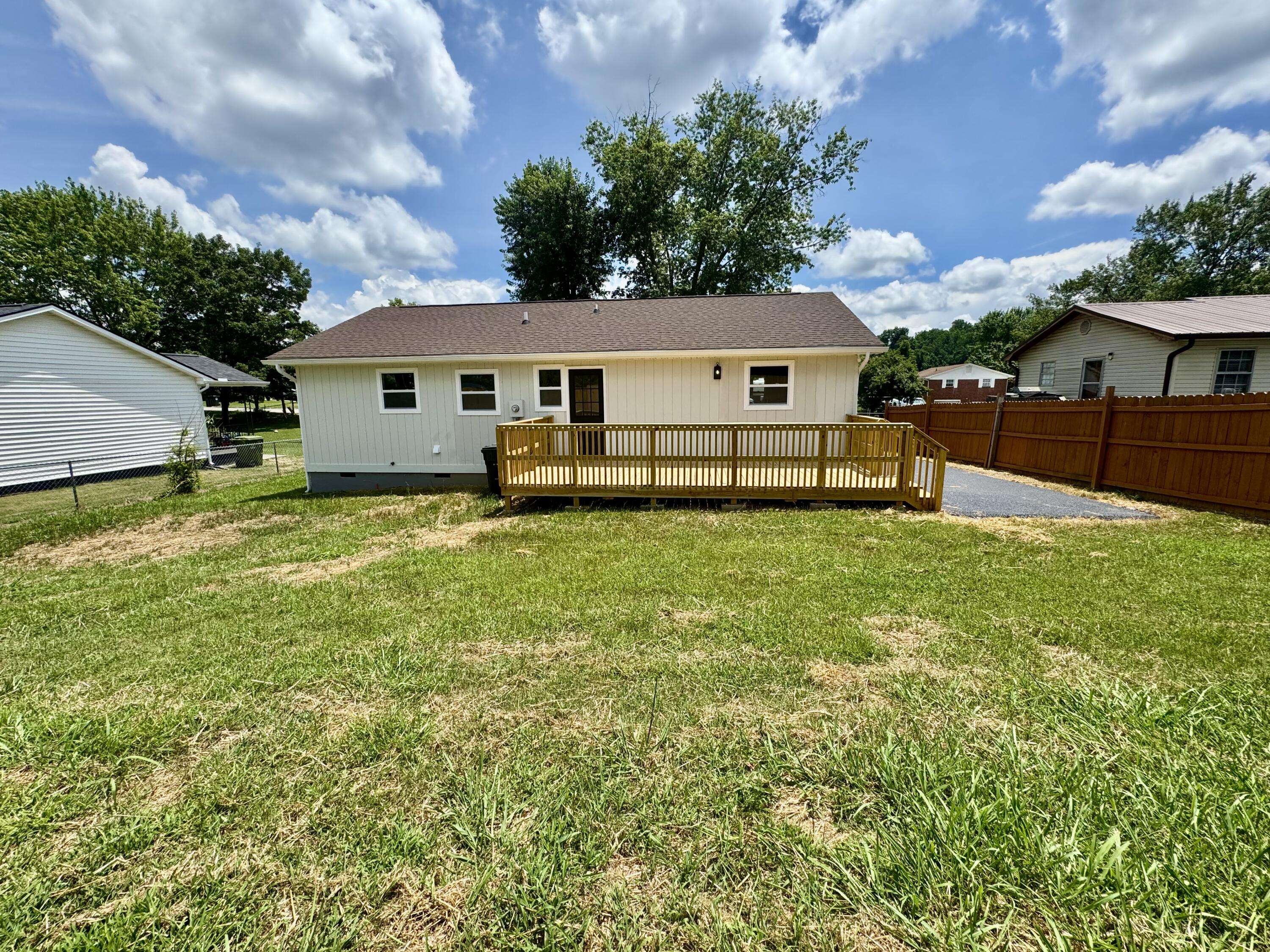 Morristown, TN 37813,1205 Ledford Ave.