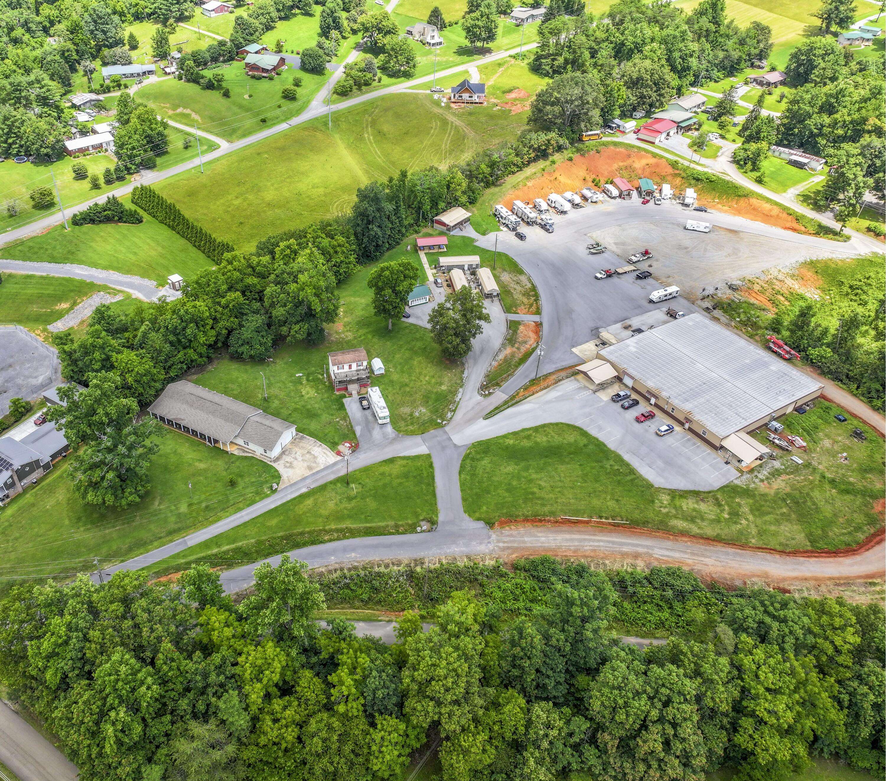 104-116 Circle RD, Newport, TN 37821