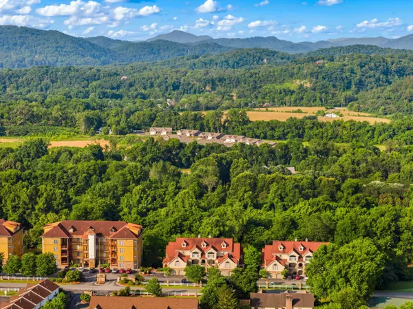 Sevierville, TN 37862,601 River Place WAY #B101