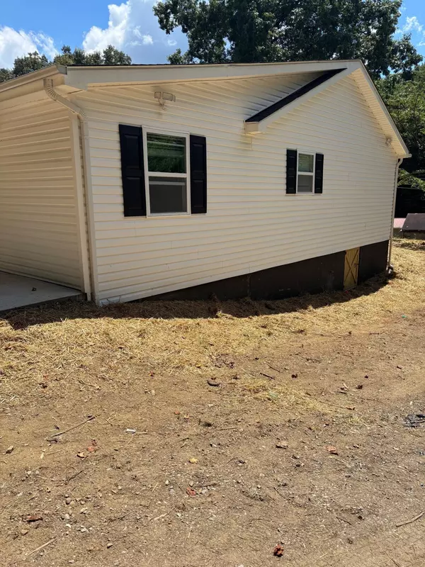 Oliver Springs, TN 37840,214 Walden AVE