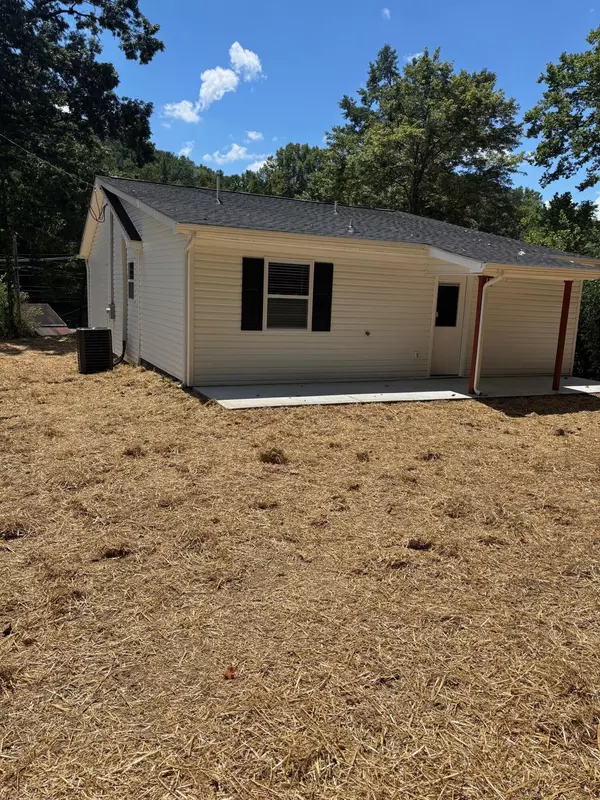 Oliver Springs, TN 37840,214 Walden AVE