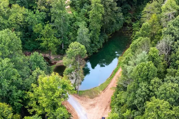 Del Rio, TN 37727,201 Flat Rock WAY