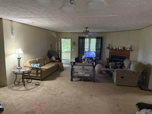 Blaine, TN 37709,807 Collins RD