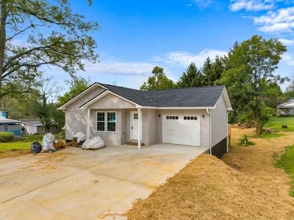 Rogersville, TN 37857,403 Pine ST