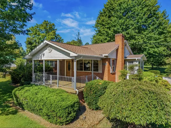 Morristown, TN 37814,1701 Old Oak LN