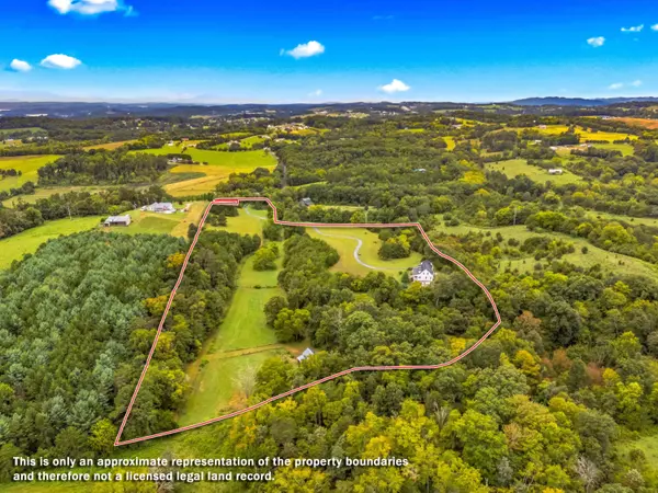 Dandridge, TN 37725,1510 Cedar School RD