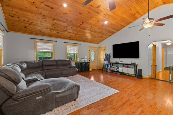 Rogersville, TN 37857,197 Devils Nose Road RD