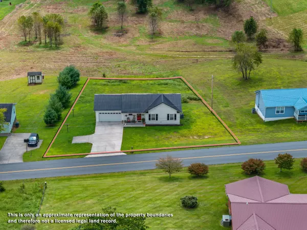 Tazewell, TN 37879,1562 Cave Springs RD