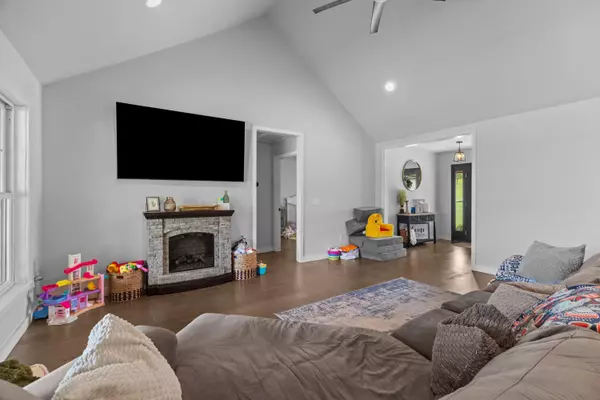 Jefferson City, TN 37760,1601 Mossy Oak DR