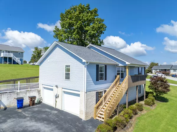 Jefferson City, TN 37760,1255 Jessica LOOP