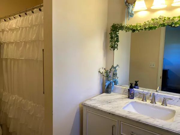 Newport, TN 37821,1011 Honeysuckle DR