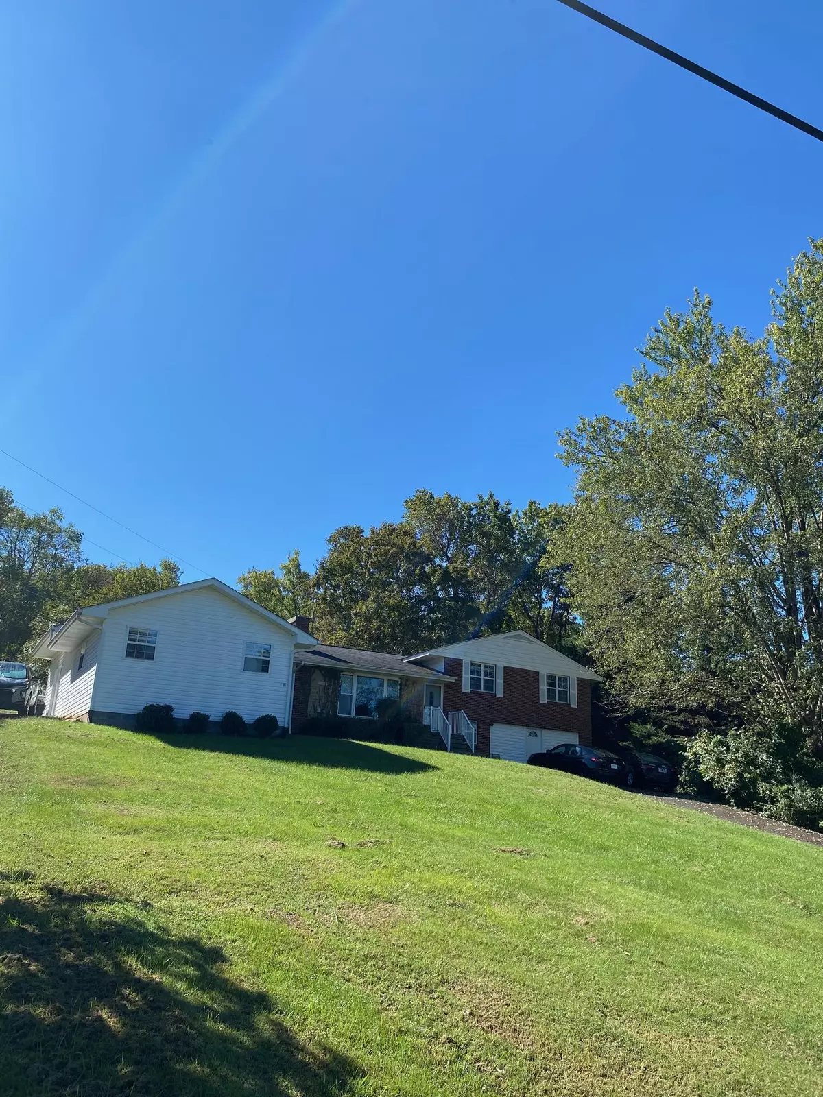 Newport, TN 37821,1011 Honeysuckle DR