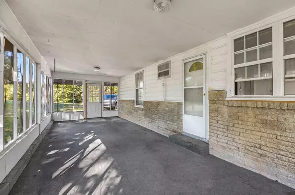 White Pine, TN 37890,5972 Leepers Ferry Rd