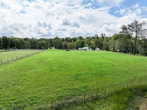 Bybee, TN 37713,` Glendale RD