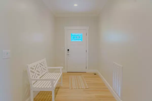 Kodak, TN 37764,151 Clear Creek WAY