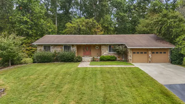 1265 Webb Circle, Dandridge, TN 37725