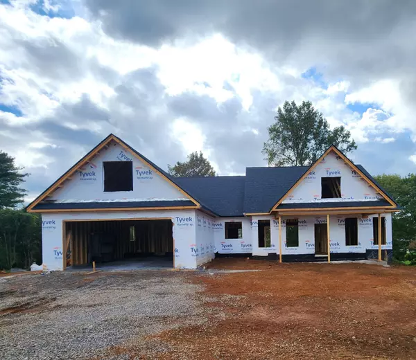 1613 Cardinal DR, Morristown, TN 37814