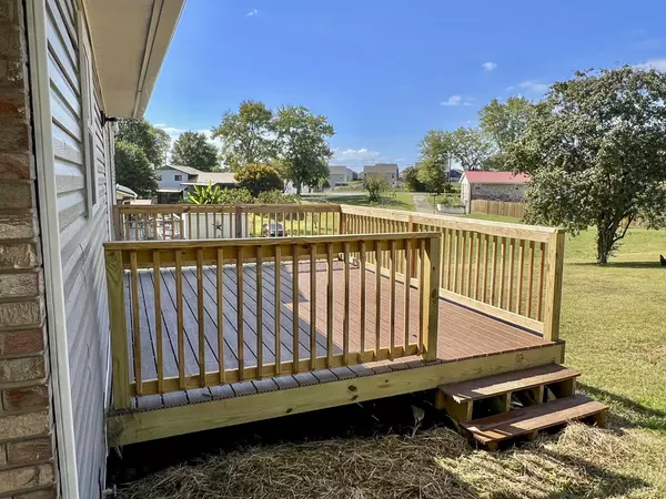 Talbott, TN 37877,914 Flax LN