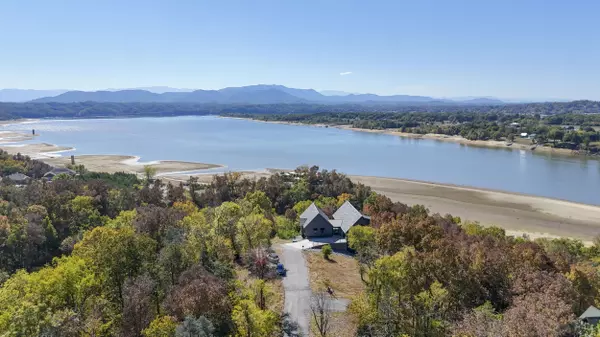 Newport, TN 37821,177 Waterford WAY