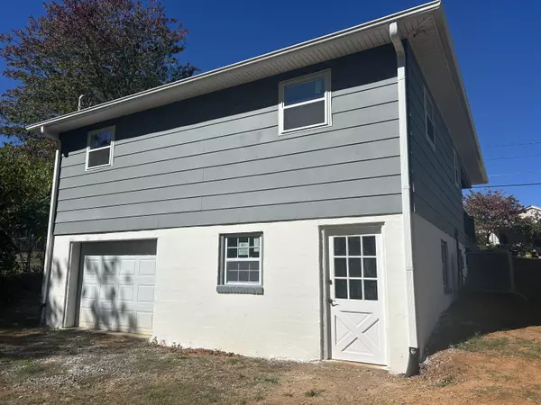 Morristown, TN 37813,731 Lennie AVE