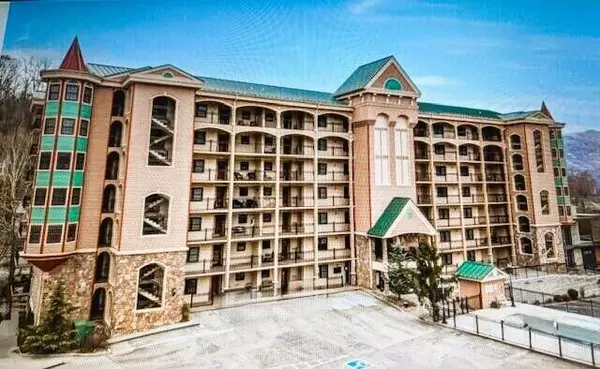 210 Roaring Fork #602, Gatlinburg, TN 37738